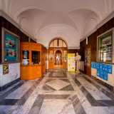 A venirci incontro nell�atrio d�ingresso...